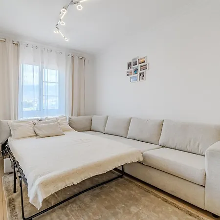 Costa Adeje, 2 Bedrooms Appartement *