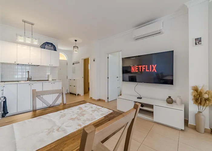 Costa Adeje, 2 Bedrooms * Costa Adeje (Tenerife)