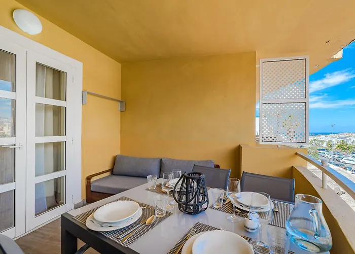 Costa Adeje, 2 Bedrooms Lägenhet *